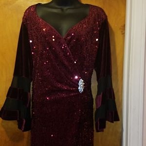 HOLIDAY SALE!!! LAST ONE LEFT - Women's sequins/mesh burgandy cocktail dress